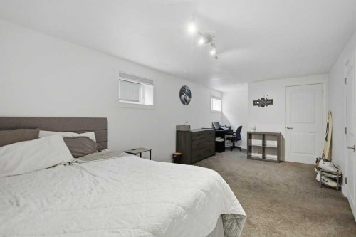 137 Dickenson Crescent, Red Deer, AB 