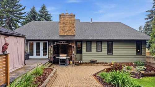 137 Dickenson Crescent, Red Deer, AB 