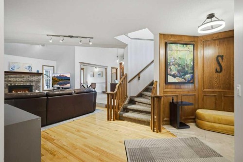 137 Dickenson Crescent, Red Deer, AB 