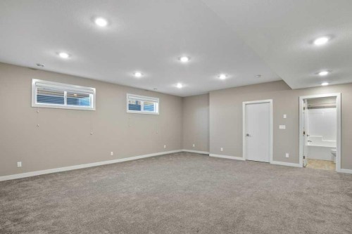 26 Tagish Avenue, Red Deer, AB 