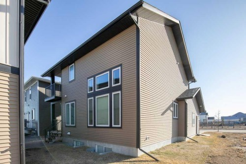 26 Tagish Avenue, Red Deer, AB 