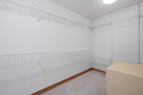 30 Lawson Close, Red Deer, AB 