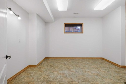 30 Lawson Close, Red Deer, AB 