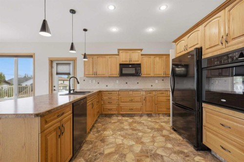 30 Lawson Close, Red Deer, AB 