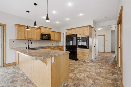 30 Lawson Close, Red Deer, AB 