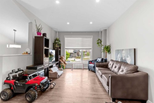 75 Ellington Crescent, Red Deer, AB 