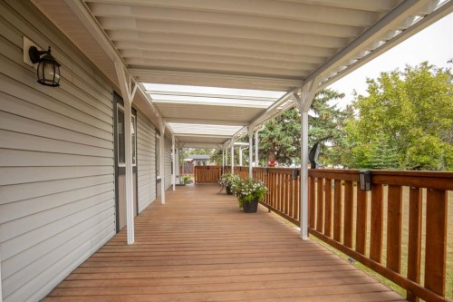 28 Parkside Drive, Red Deer, AB 