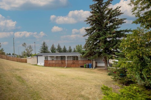 28 Parkside Drive, Red Deer, AB 