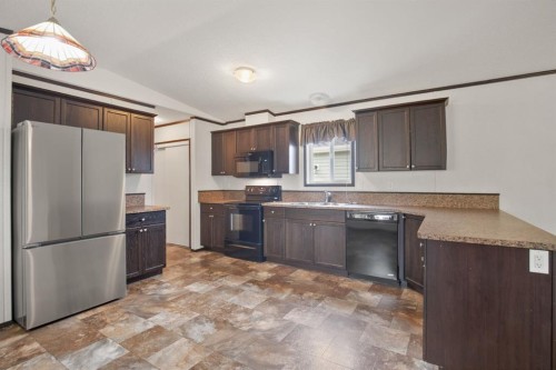 28 Parkside Drive, Red Deer, AB 