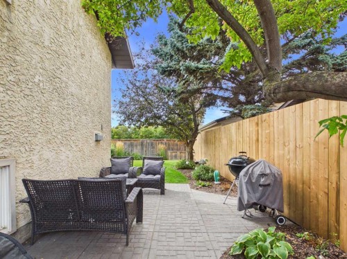 32 Haliburton Crescent, Red Deer, AB 