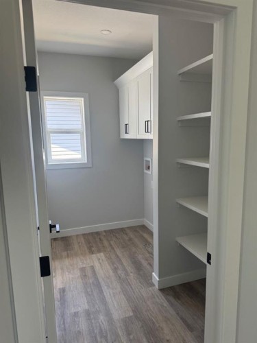 8 Henner'S Place, Lacombe, AB 