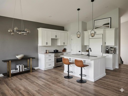 8 Henner'S Place, Lacombe, AB 