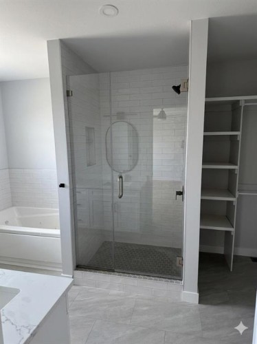 8 Henner'S Place, Lacombe, AB 