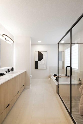 70 Rosemary Gardens Se, Calgary, AB 