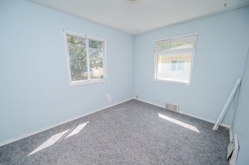 4241 41 Avenue, Red Deer, AB 