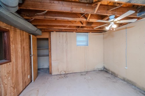 4241 41 Avenue, Red Deer, AB 