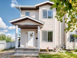25 Lakeview Close Blackfalds, AB T0M 0J0
