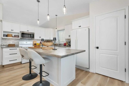 52 Harper Drive, Sylvan Lake, AB 