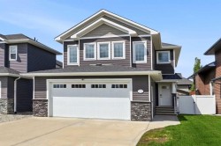 118 Viscount Drive Red Deer, AB T4R 0M6