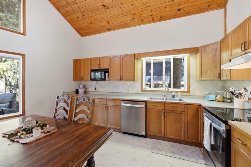 91 Oliver Avenue, Gull Lake, AB 