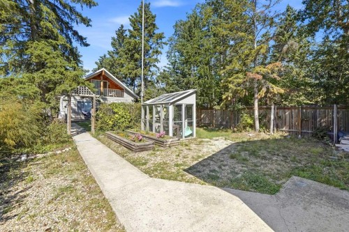91 Oliver Avenue, Gull Lake, AB 