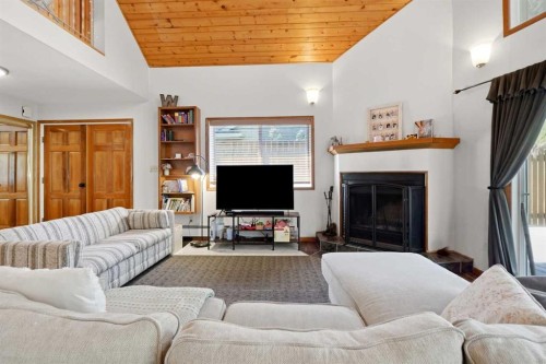 91 Oliver Avenue, Gull Lake, AB 