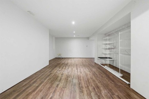 5012 38A Avenue, Red Deer, AB 