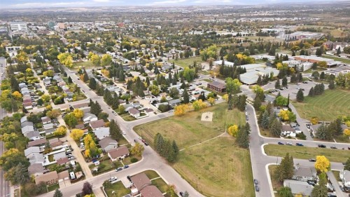 5012 38A Avenue, Red Deer, AB 