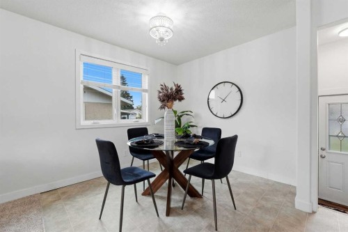5012 38A Avenue, Red Deer, AB 