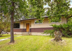 5605 47A Avenue Camrose, AB T4V 2P4
