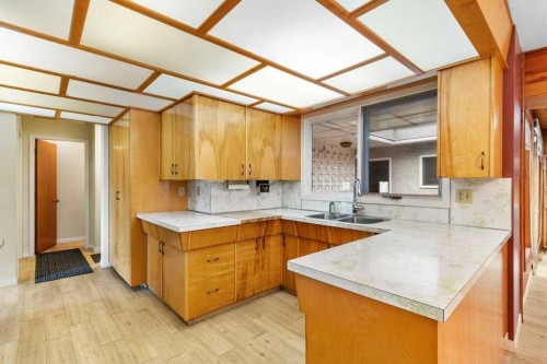 3515 43A Avenue, Red Deer, AB 