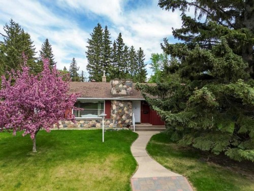 3515 43A Avenue, Red Deer, AB 