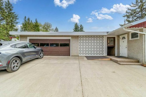 3515 43A Avenue, Red Deer, AB 