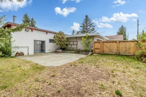 3515 43A Avenue, Red Deer, AB 