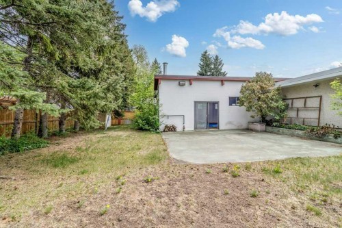 3515 43A Avenue, Red Deer, AB 