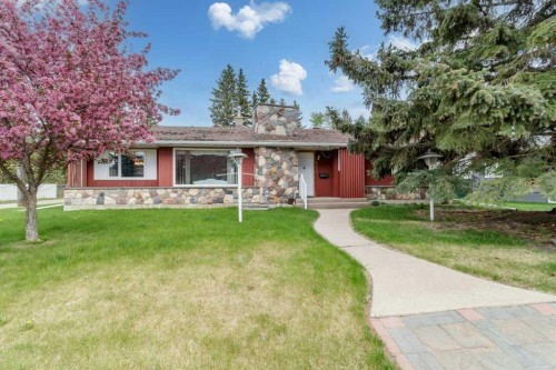 3515 43A Avenue, Red Deer, AB 