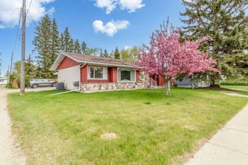 3515 43A Avenue, Red Deer, AB 