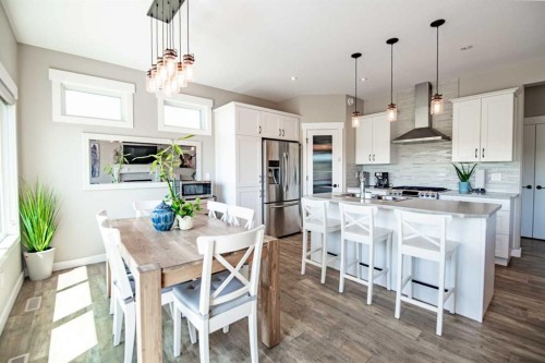 19 Vanveller Way, Sylvan Lake, AB 