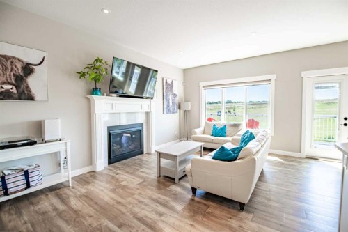 19 Vanveller Way, Sylvan Lake, AB 