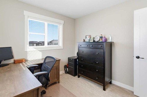 19 Vanveller Way, Sylvan Lake, AB 