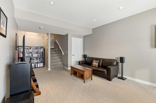 19 Vanveller Way, Sylvan Lake, AB 