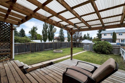 1 Dixon Crescent, Red Deer, AB 