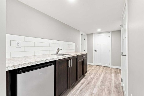 3237 55 Avenue, Red Deer, AB 