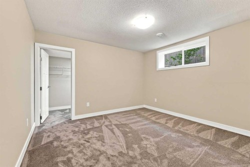 3237 55 Avenue, Red Deer, AB 