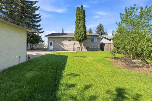 3237 55 Avenue, Red Deer, AB 