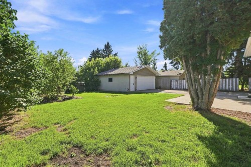 3237 55 Avenue, Red Deer, AB 