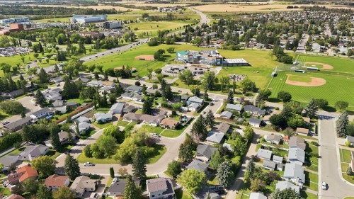 3237 55 Avenue, Red Deer, AB 
