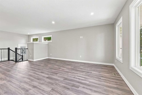 3237 55 Avenue, Red Deer, AB 