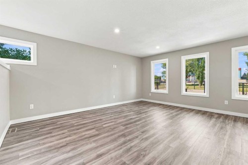 3237 55 Avenue, Red Deer, AB 