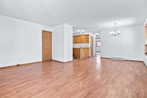 3809 50 Avenue, Sylvan Lake, AB 